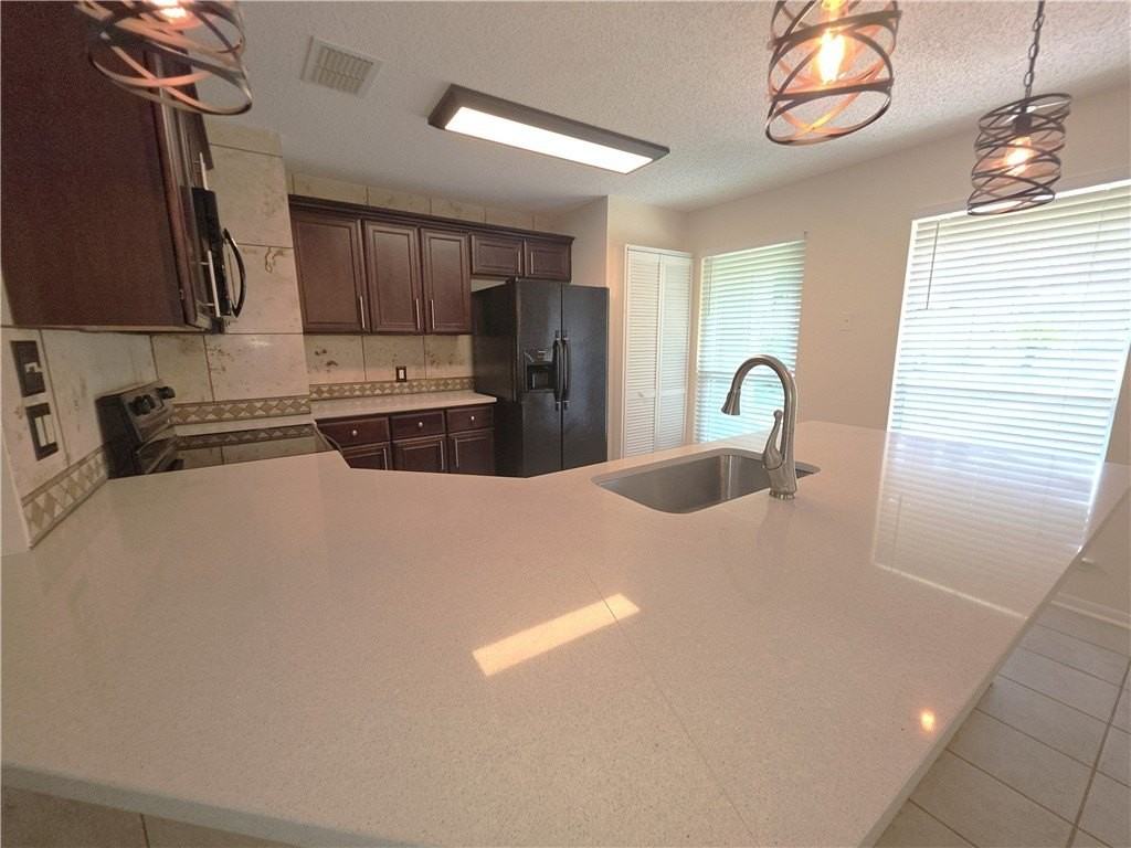 302 Saint Andrews St #E103 - Photo 4 of 27