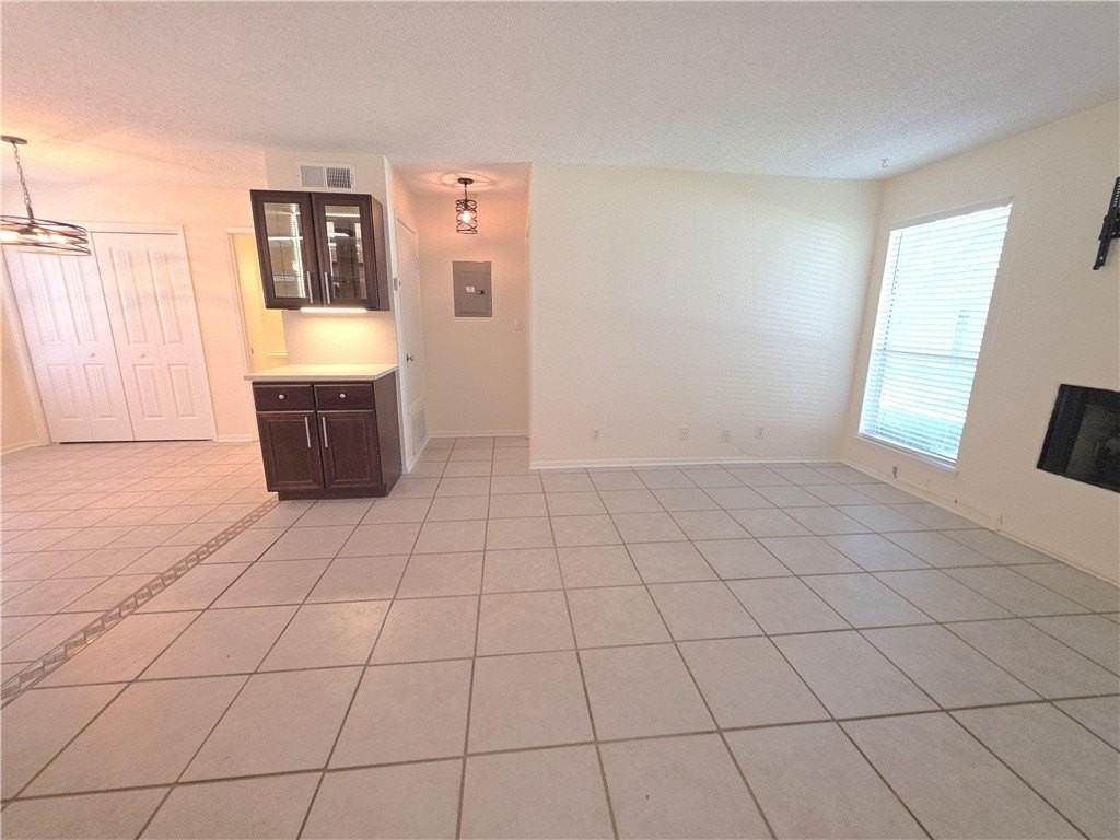 302 Saint Andrews St #E103 - Photo 6 of 27