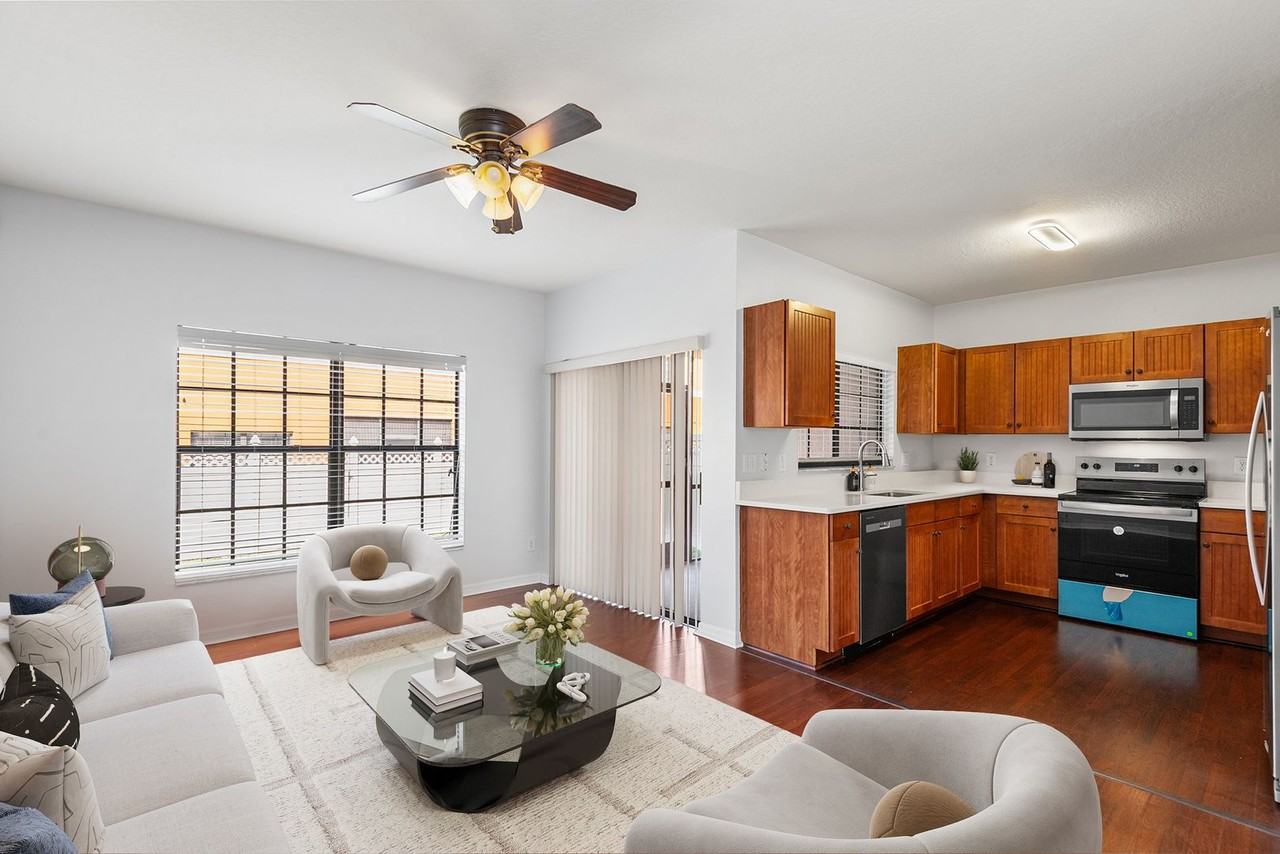 1037 Blackwater Dr - Photo 4 of 14