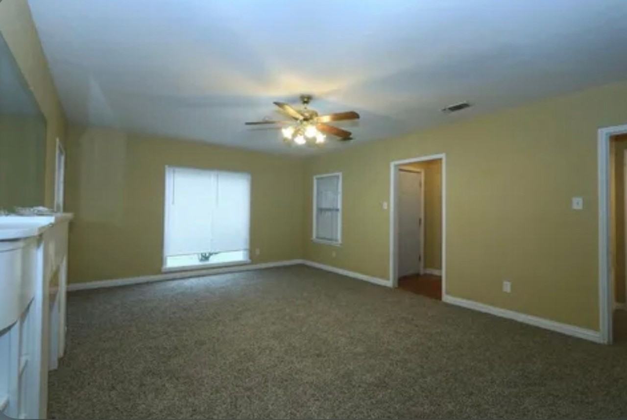 2113 30th St - Photo 3 of 21