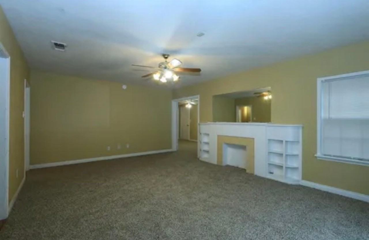 2113 30th St - Photo 4 of 21
