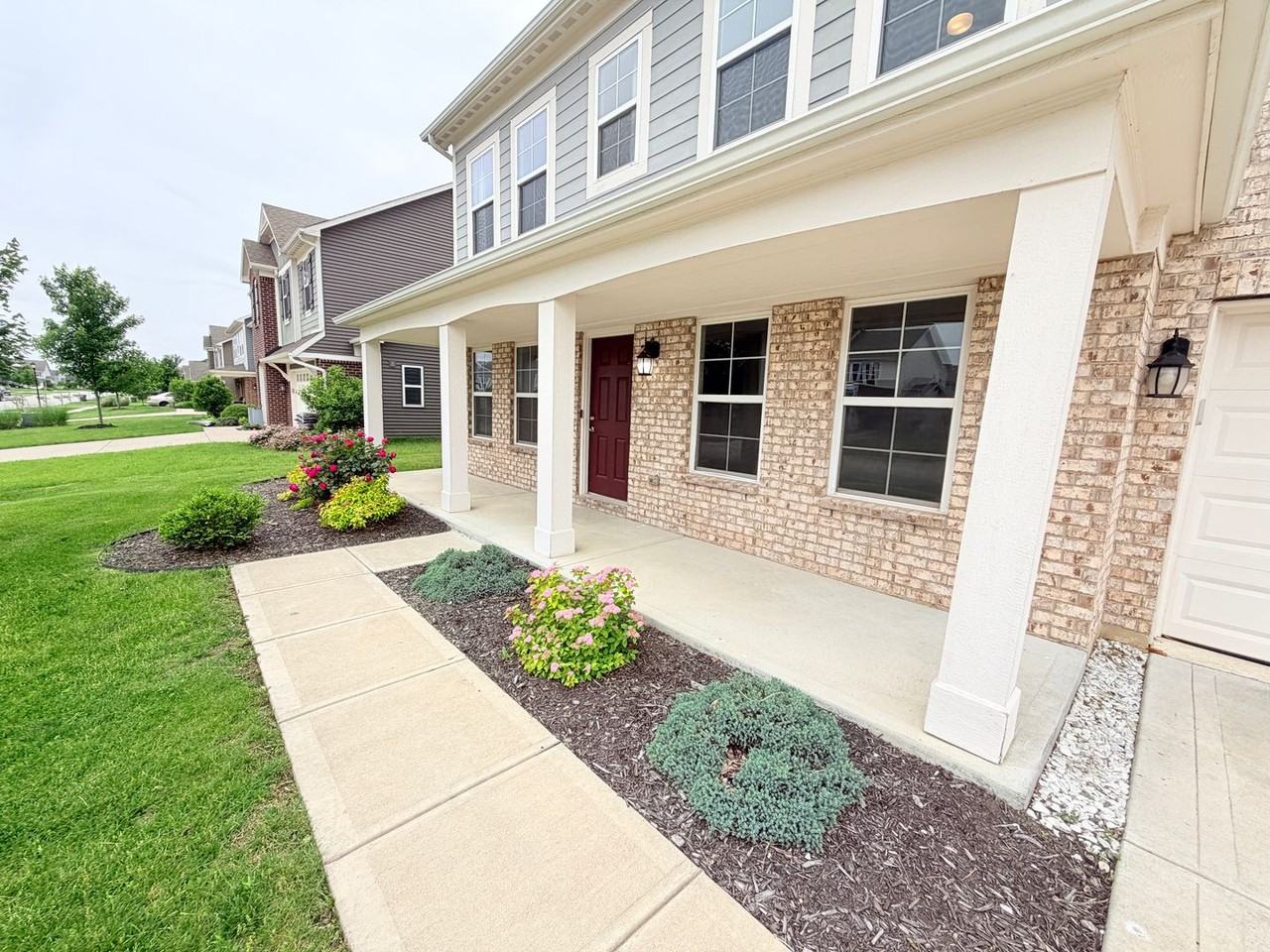 1332 Horse Shoe Bnd - Photo 3 of 47