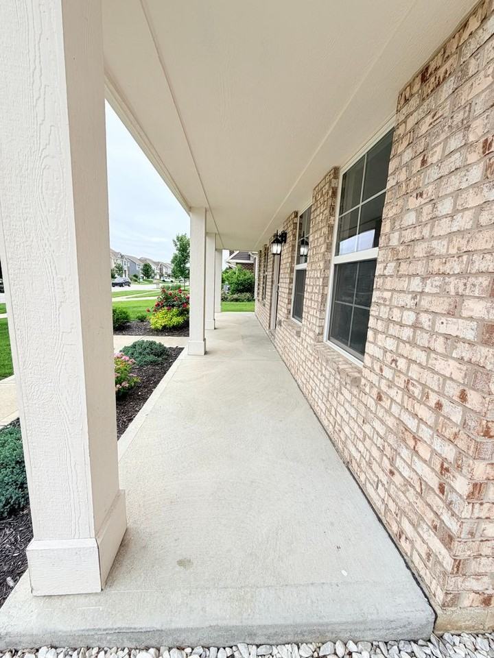1332 Horse Shoe Bnd - Photo 4 of 47
