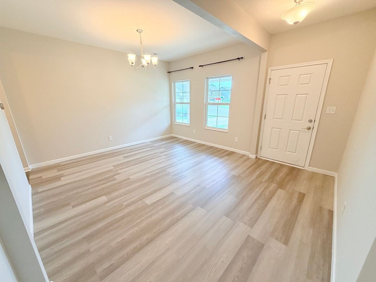 1332 Horse Shoe Bnd - Photo 5 of 47