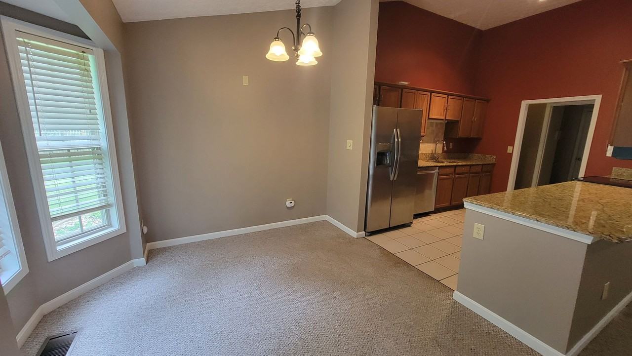 11116 Oak Bend Ct - Photo 6 of 31