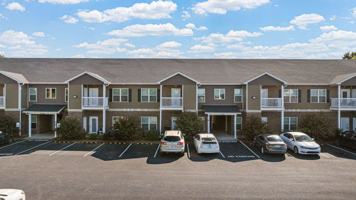 featured image of 1592 Collegeview Dr
