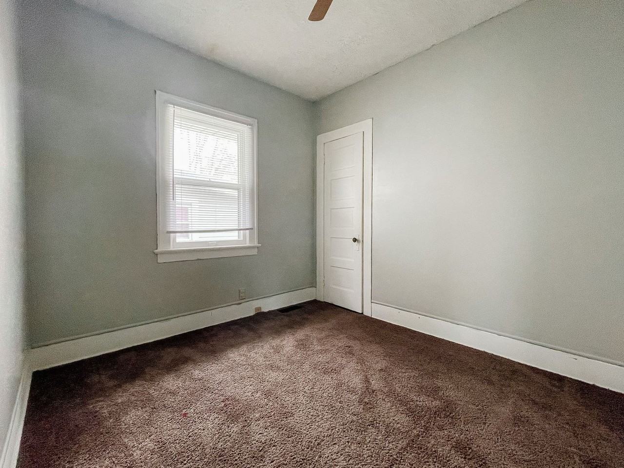 1317 W Memorial Dr - Photo 6 of 11