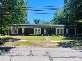 featured image of 407 W Harris St