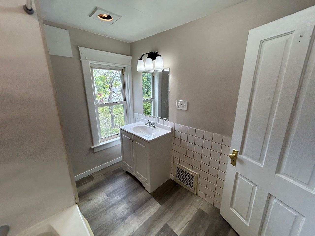 109 Kent Ct - Photo 4 of 35