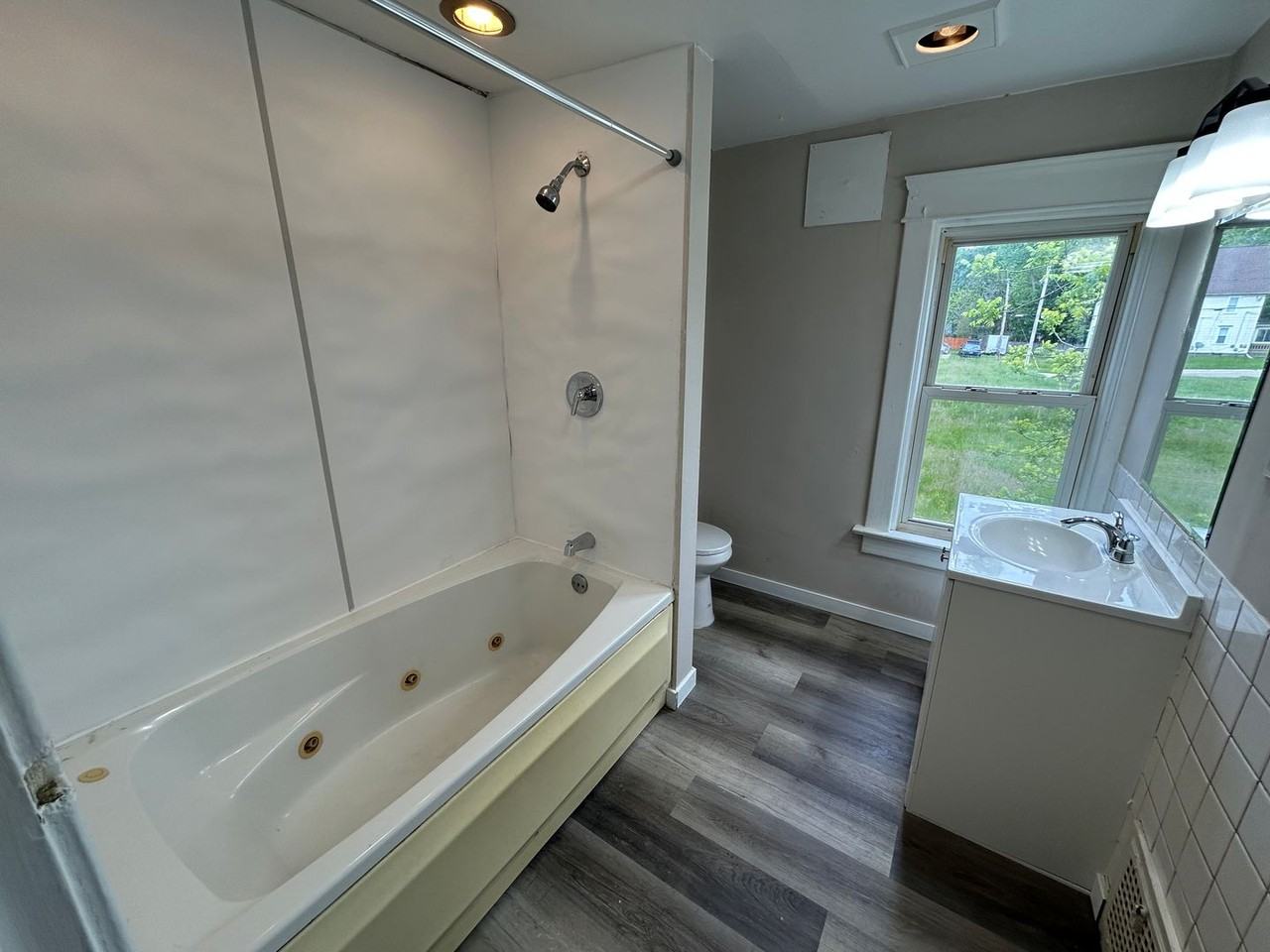 109 Kent Ct - Photo 6 of 35