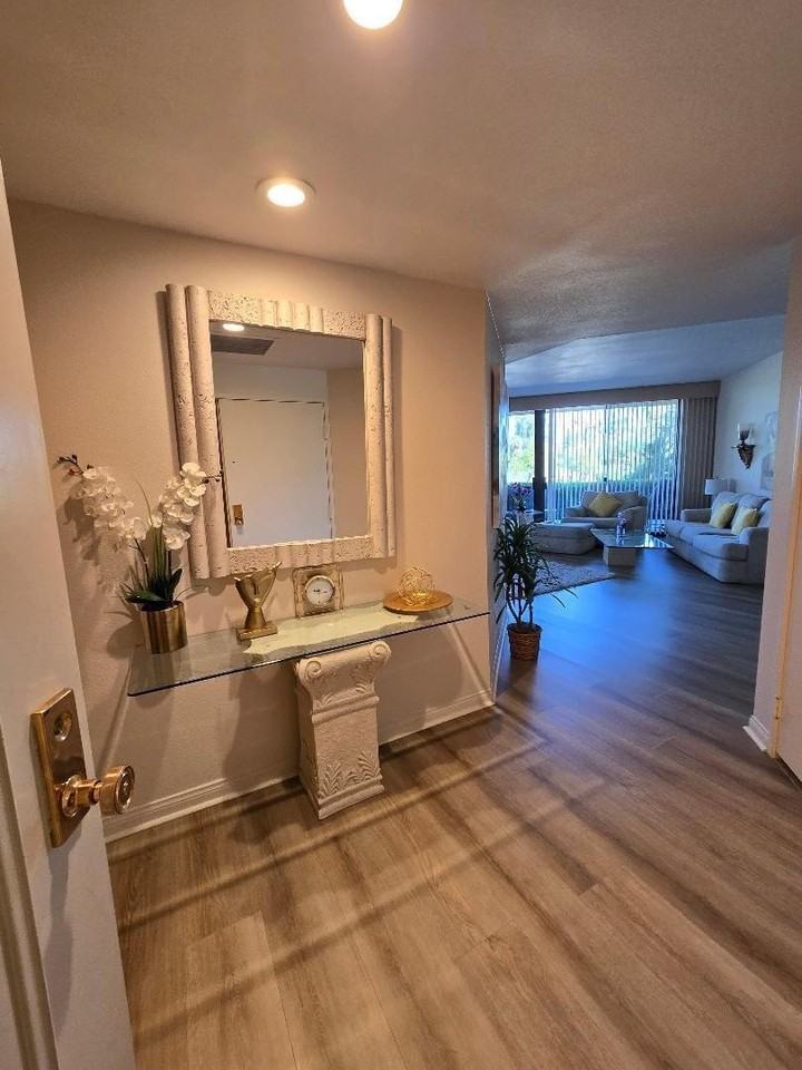 910 Island Dr #112 - Photo 3 of 16