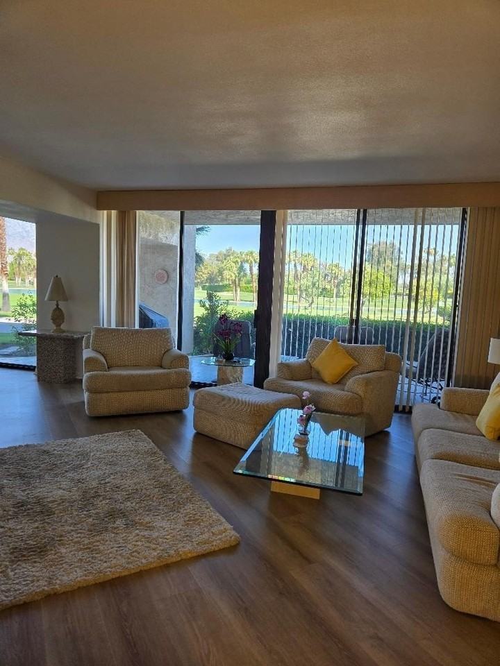 910 Island Dr #112 - Photo 4 of 16