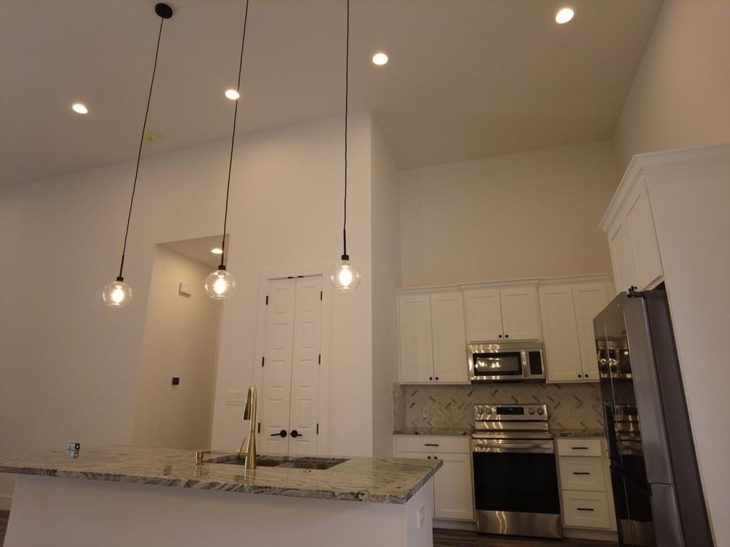 112 Madrona Ln - Photo 6 of 18