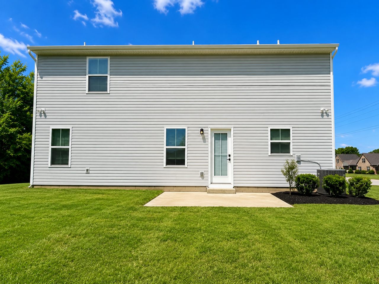 5440 Falling Star Way - Photo 4 of 33