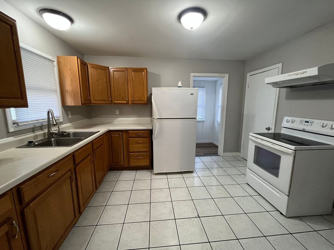 409 Barnum Rd - Photo 5 of 8