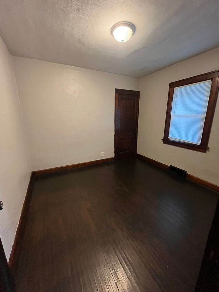 409 Barnum Rd - Photo 7 of 8