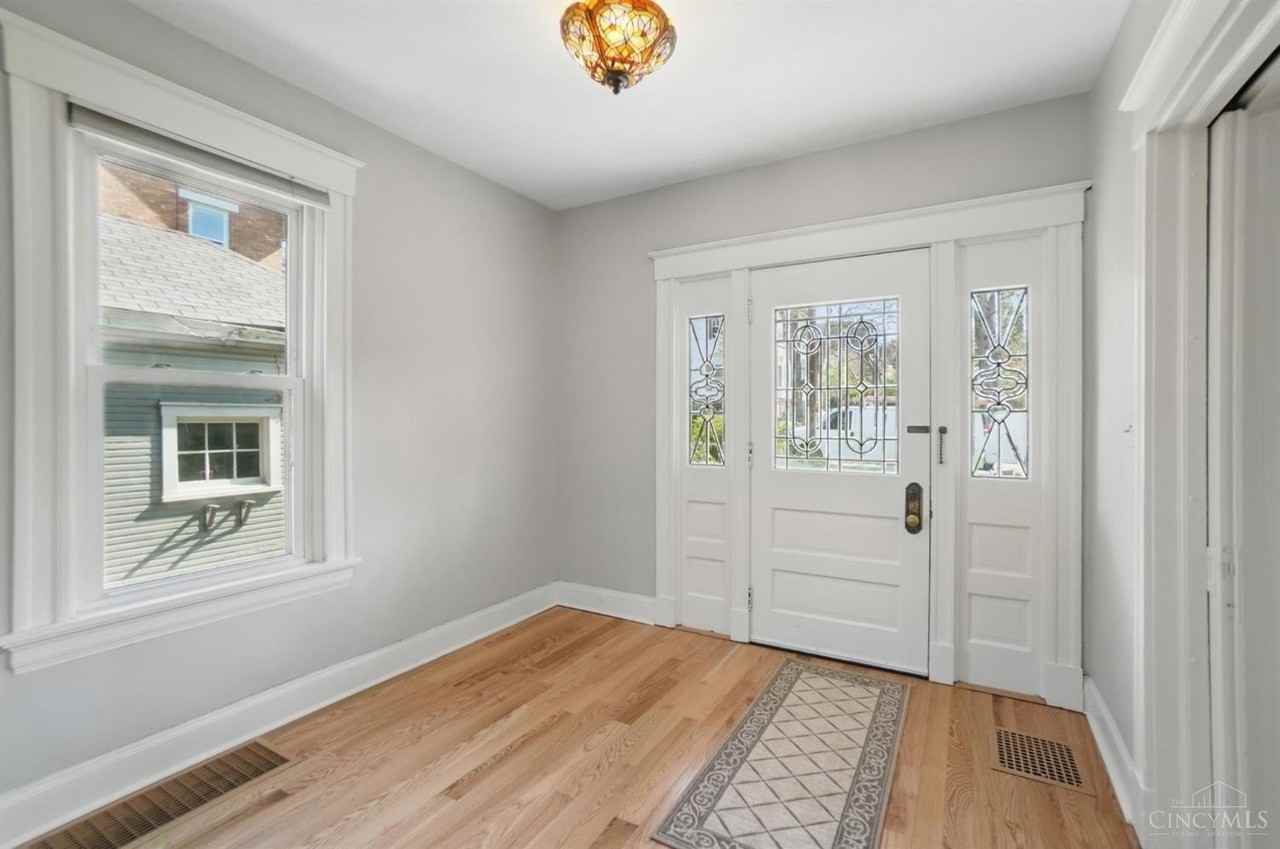 3439 Duncan Ave - Photo 5 of 50