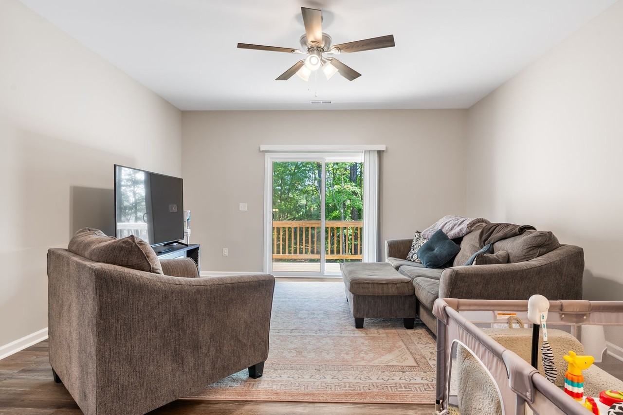 4135 Trevino Dr - Photo 3 of 22