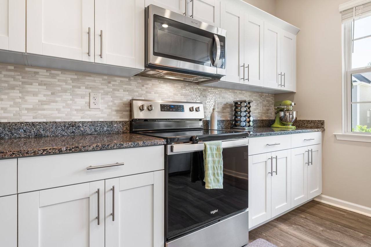 4135 Trevino Dr - Photo 6 of 22