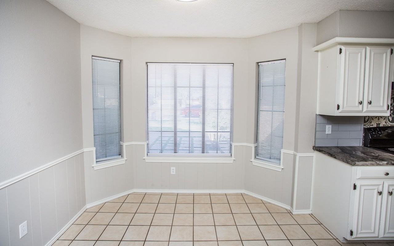 3401 Essex Ave - Photo 2 of 28