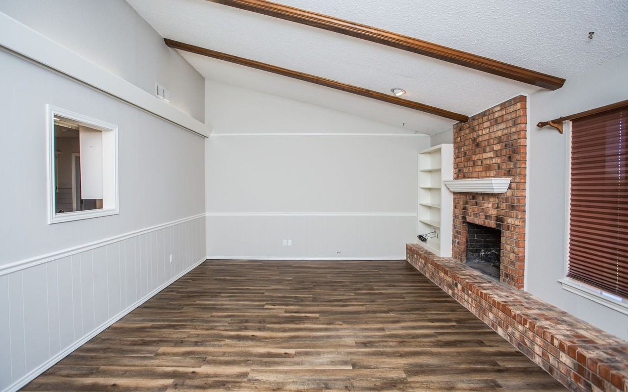 3401 Essex Ave - Photo 5 of 28