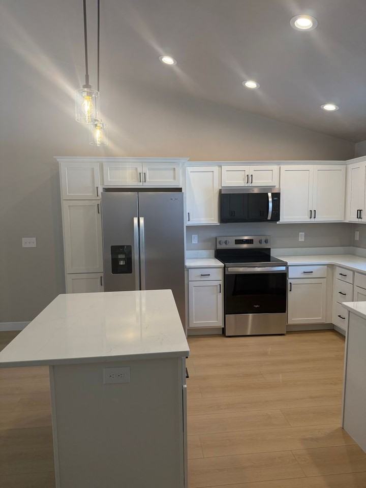 2671 Princeton Dr - Photo 3 of 20