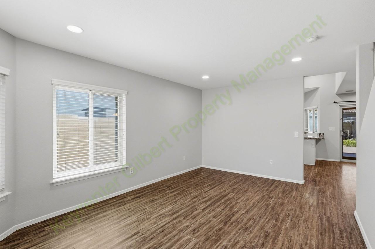 1333 W Glenmere Dr - Photo 6 of 43