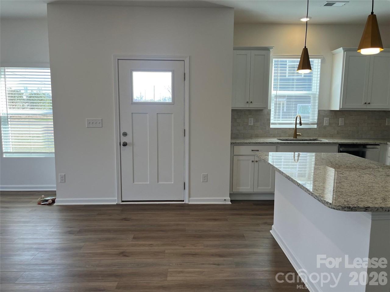 1014 Overbrook Pl - Photo 2 of 4
