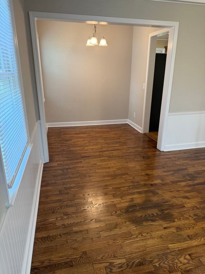 1865 Kenwood Rd - Photo 5 of 27