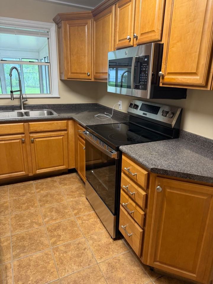 1865 Kenwood Rd - Photo 6 of 27