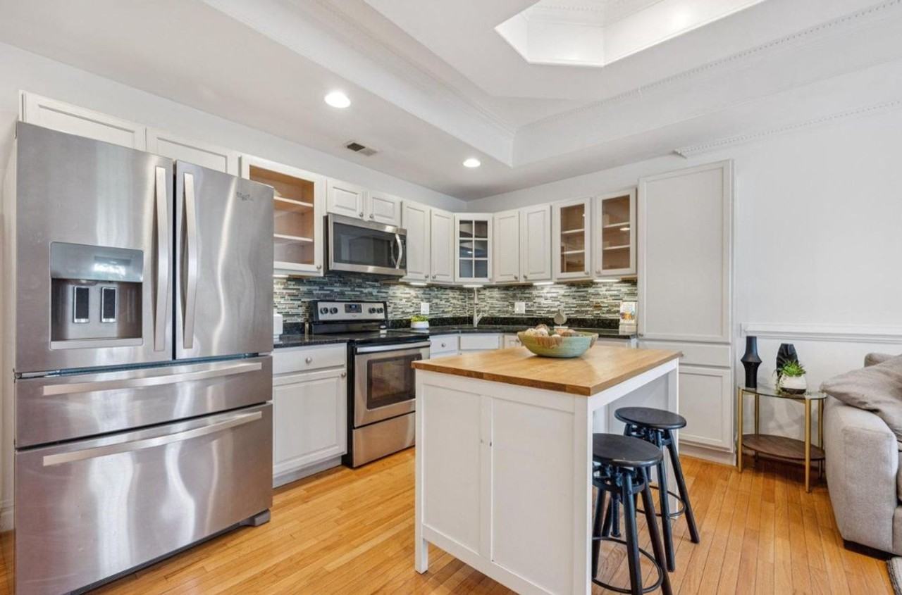 224 S St Ne #2 - Photo 7 of 28