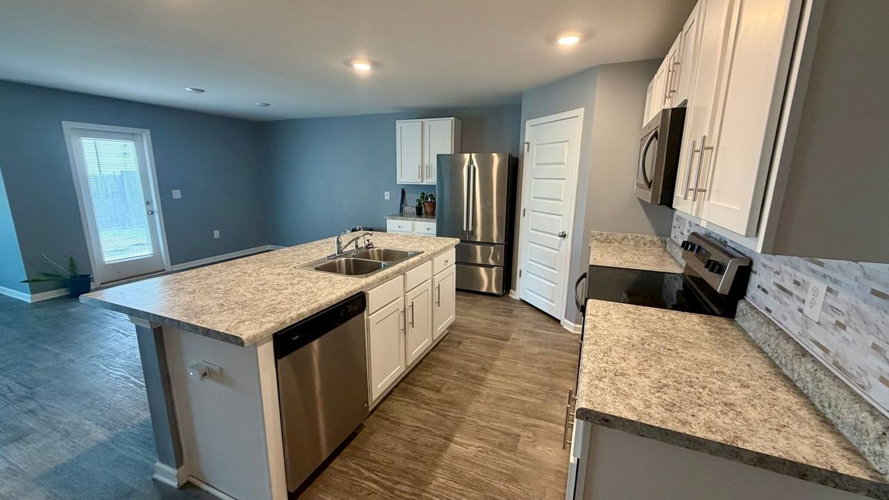 4113 Brighton Blvd - Photo 4 of 26