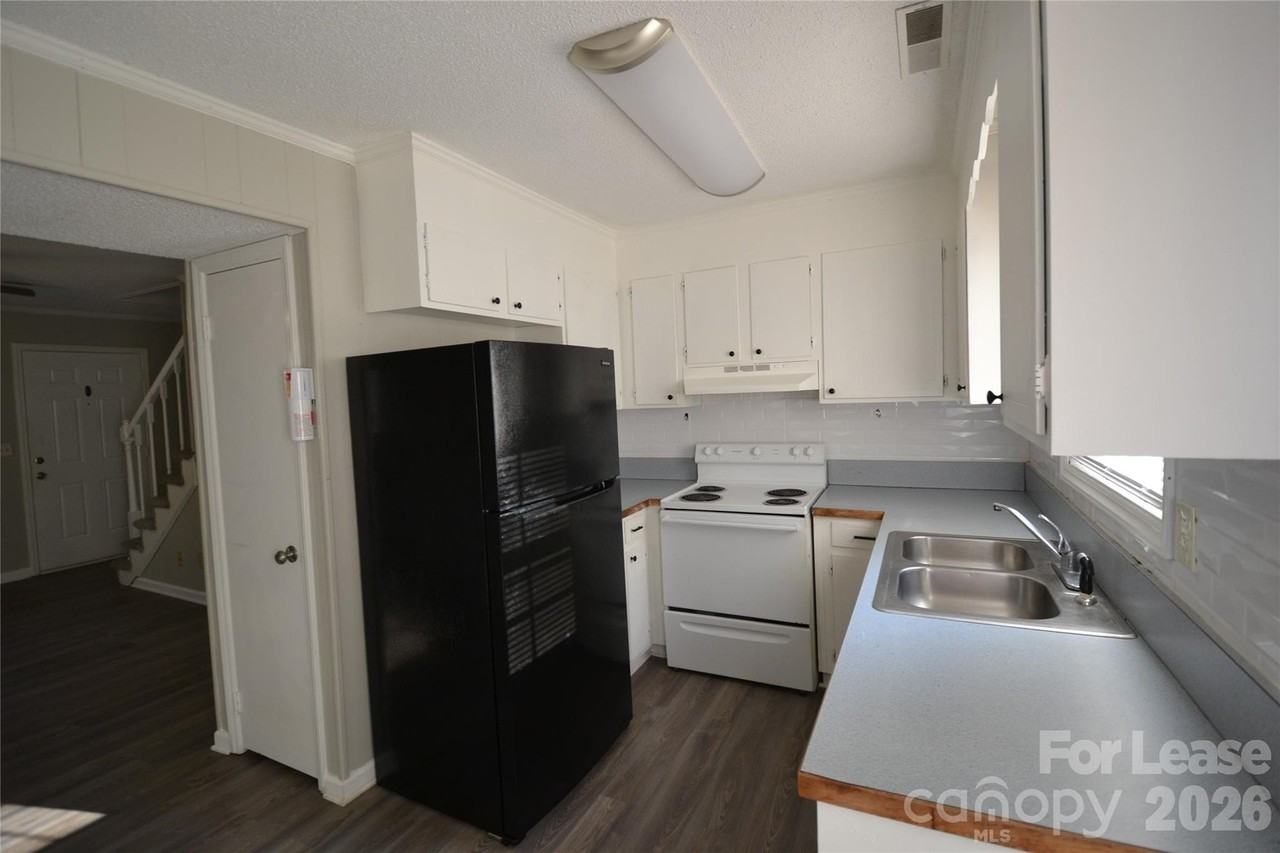 120 Ethel Dr #9 - Photo 5 of 18