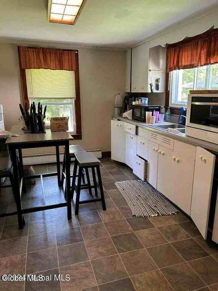 147 Anthony Rd #2 - Photo 4 of 17