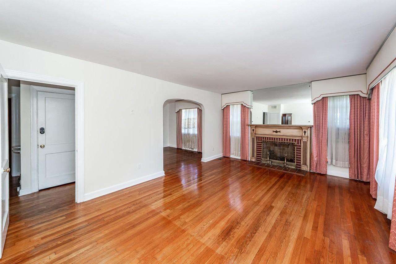 110 Gordon St - Photo 7 of 21