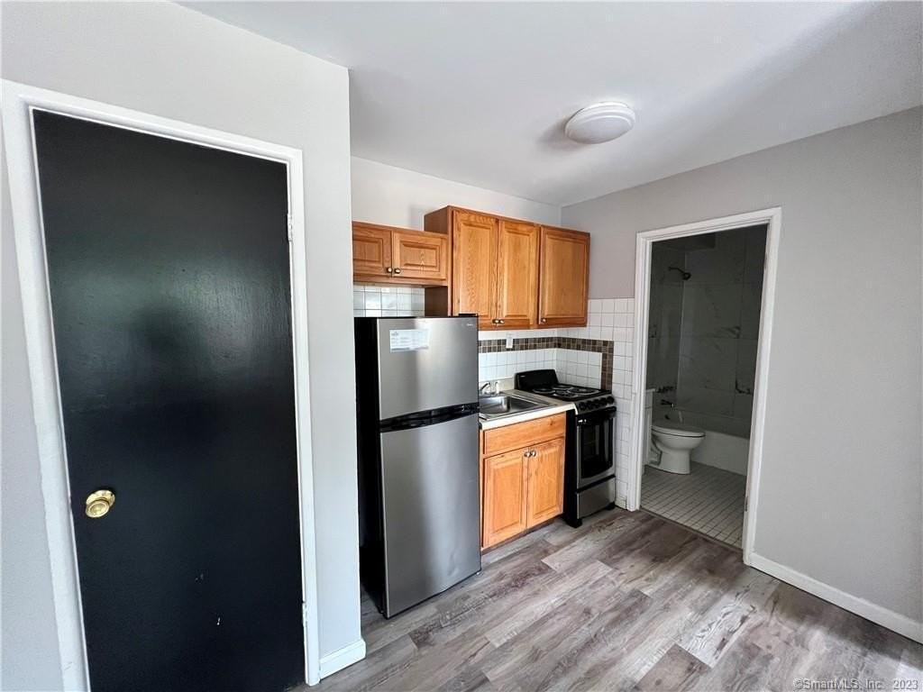 85 Union Ave #A5 - Photo 3 of 7