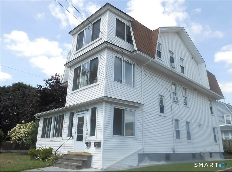 166 Booth St - Photo 2 of 12