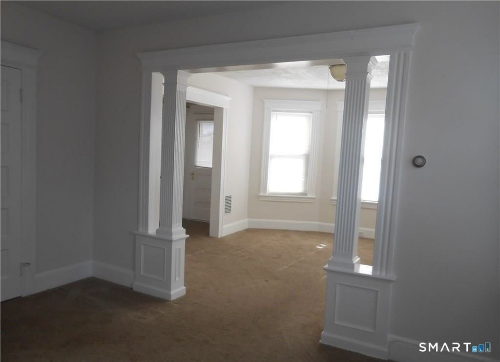 166 Booth St - Photo 6 of 12
