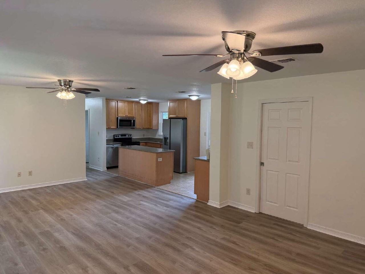 218 Rose Marie Ln Sw - Photo 5 of 12