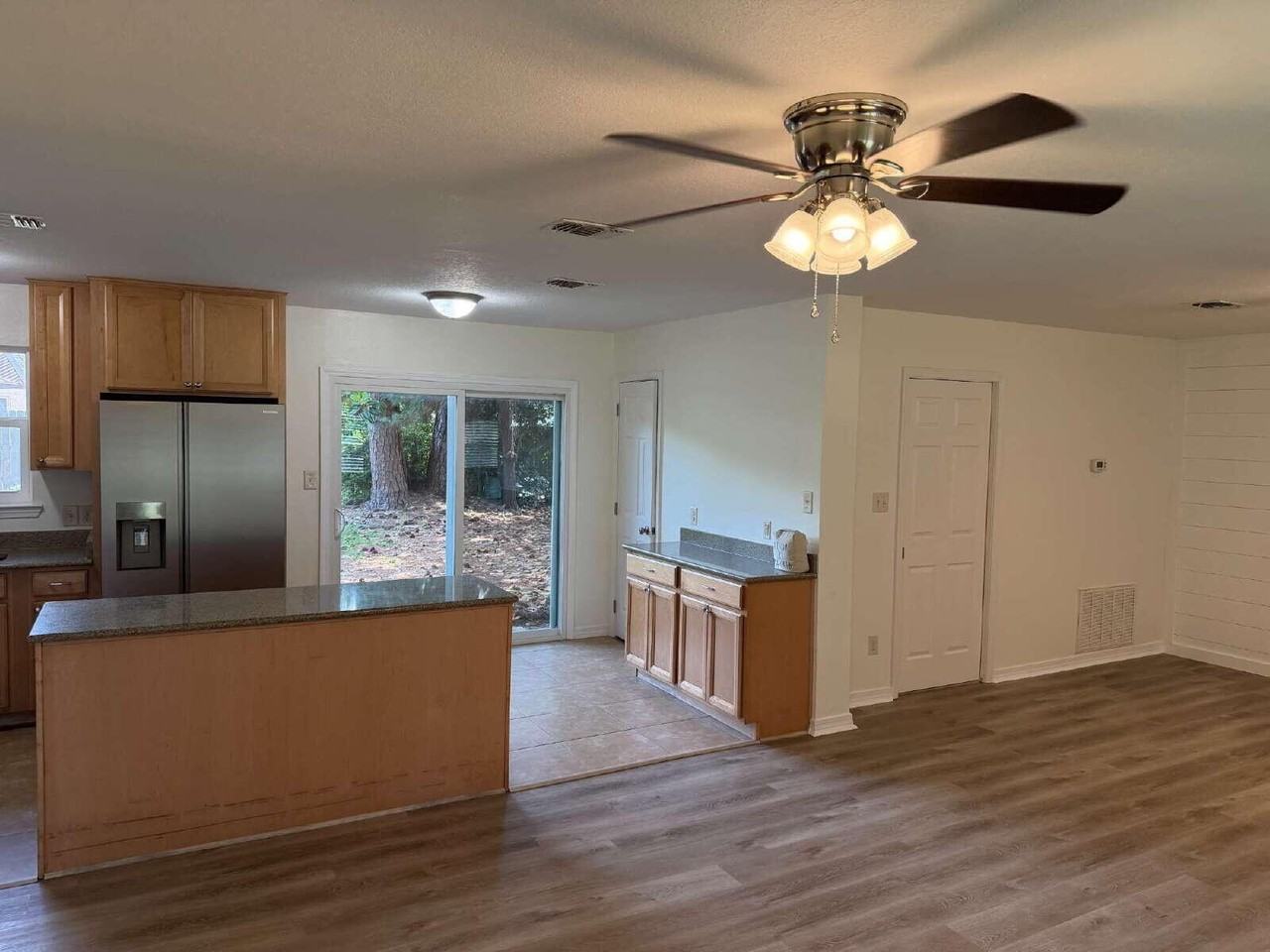 218 Rose Marie Ln Sw - Photo 6 of 12