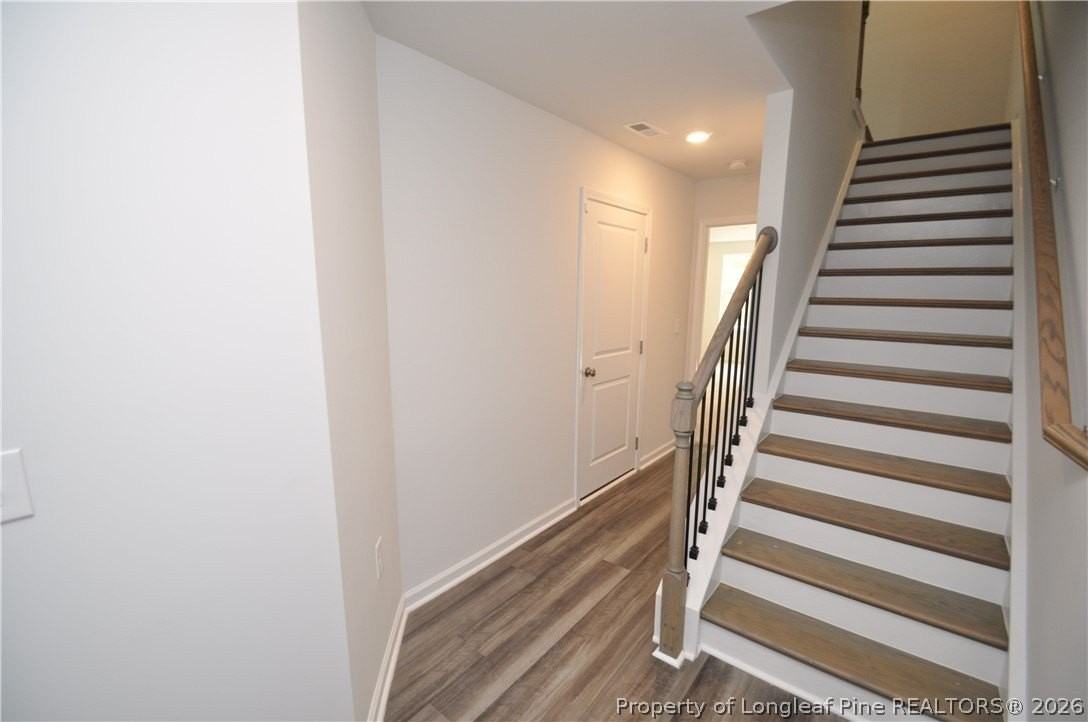 1009 Shoreside Dr - Photo 2 of 37
