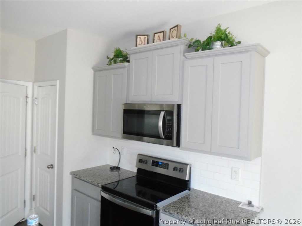 2240 Mannington Dr - Photo 6 of 27