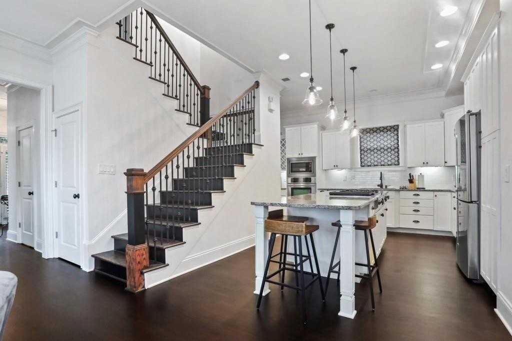 175 Sampson St Ne #175 - Photo 6 of 25