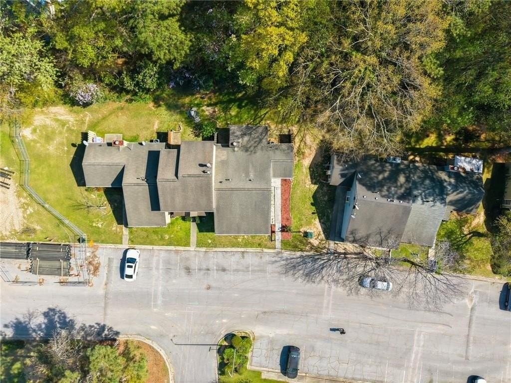 129 Sandalwood Cir - Photo 3 of 35