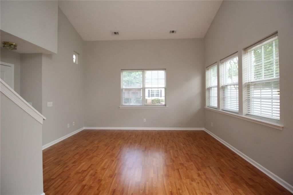 137 Swanee Ln - Photo 3 of 22