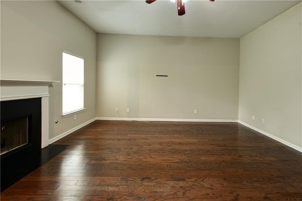 635 Moonlight Way - Photo 4 of 27