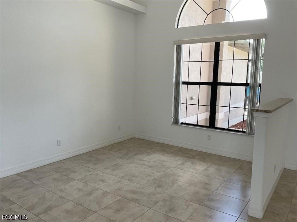 509 Se 21st St - Photo 6 of 27