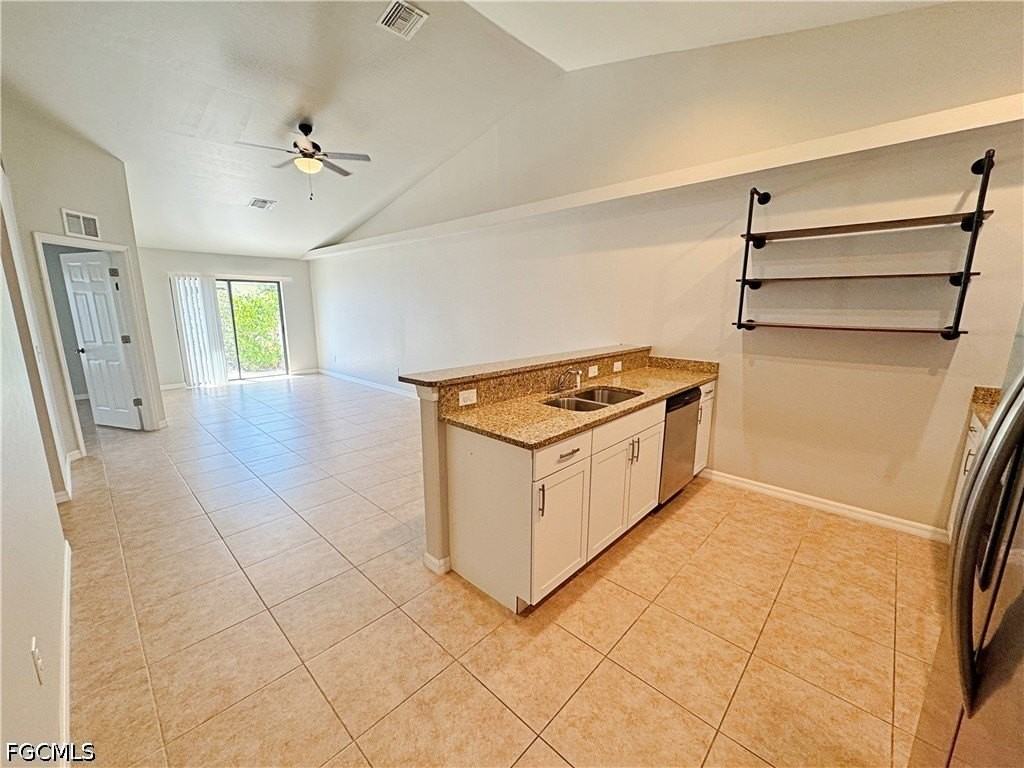1022 Ne 8th Pl - Photo 7 of 11