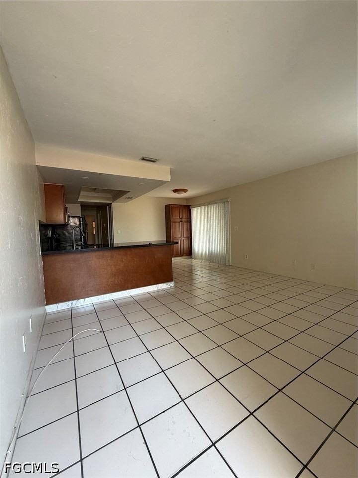 5423 9th Ave - Photo 3 of 10
