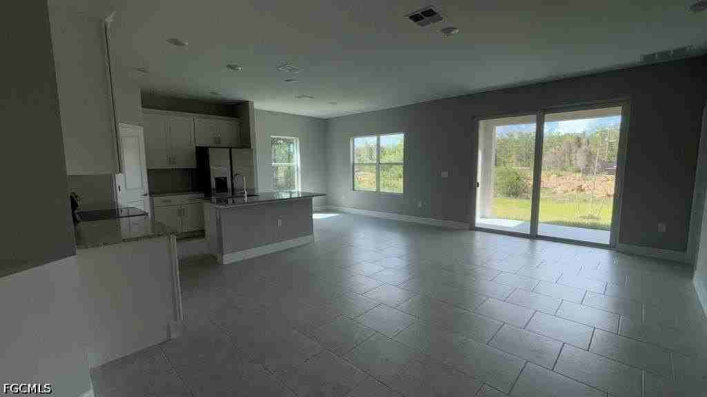 460 Westchester Dr - Photo 5 of 25